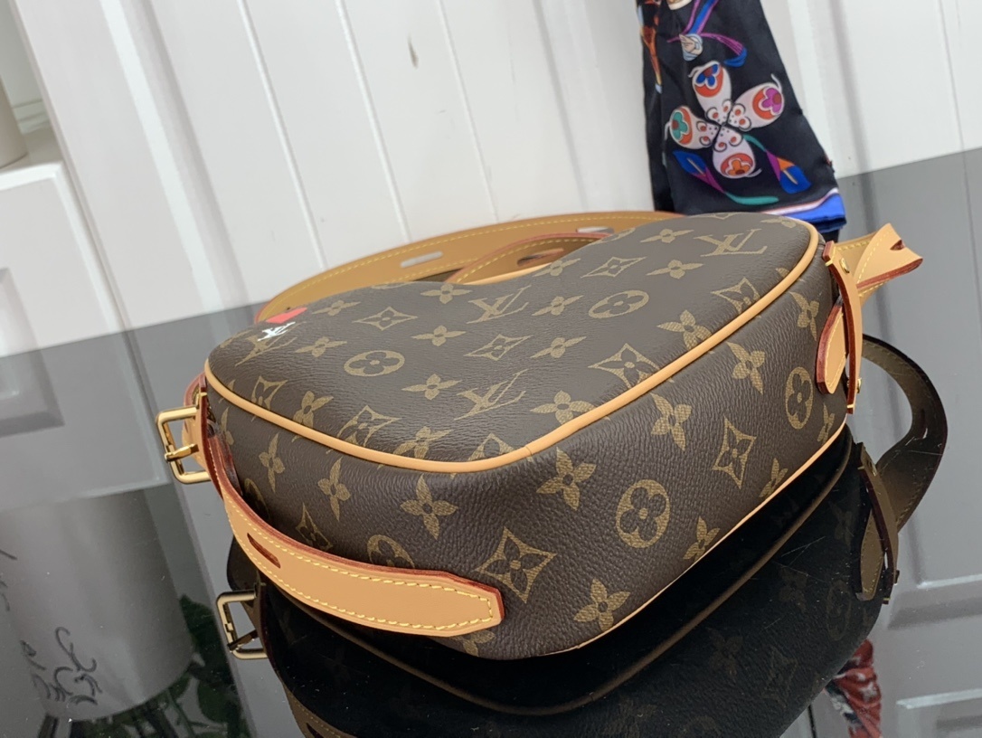 LV Shoulder bag M45149AX 