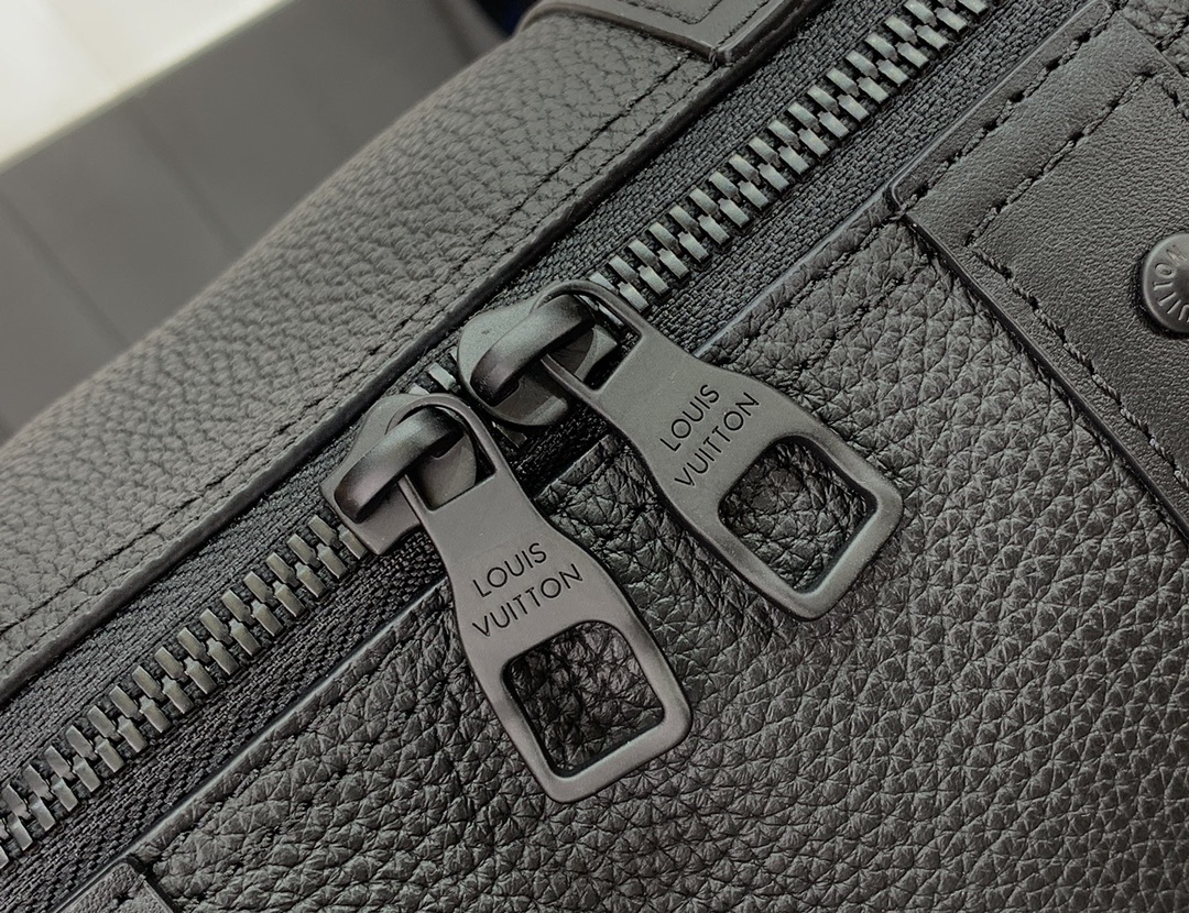 LV Shoulder bag M45652 