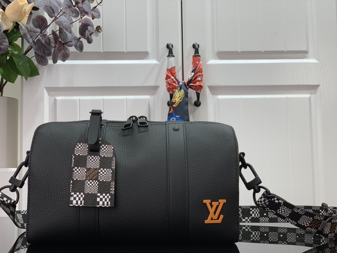 LV Shoulder bag M45652 