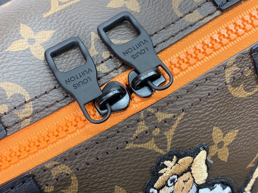 LV Shoulder bag M45652GR 