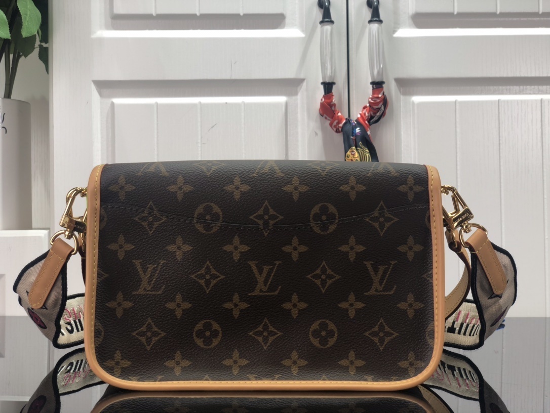 LV Shoulder bag M45985