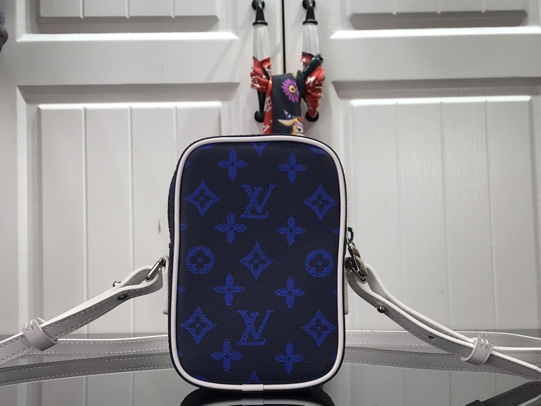LV Shoulder bag M46116