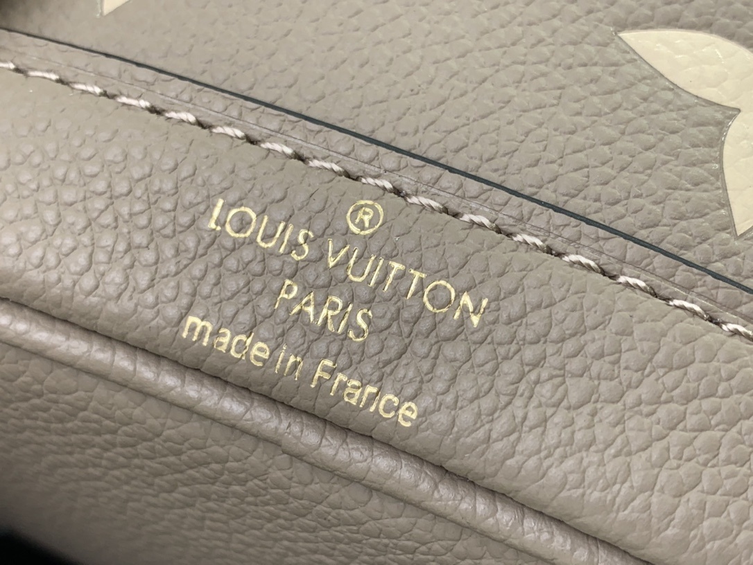 LV Shoulder bag m46291