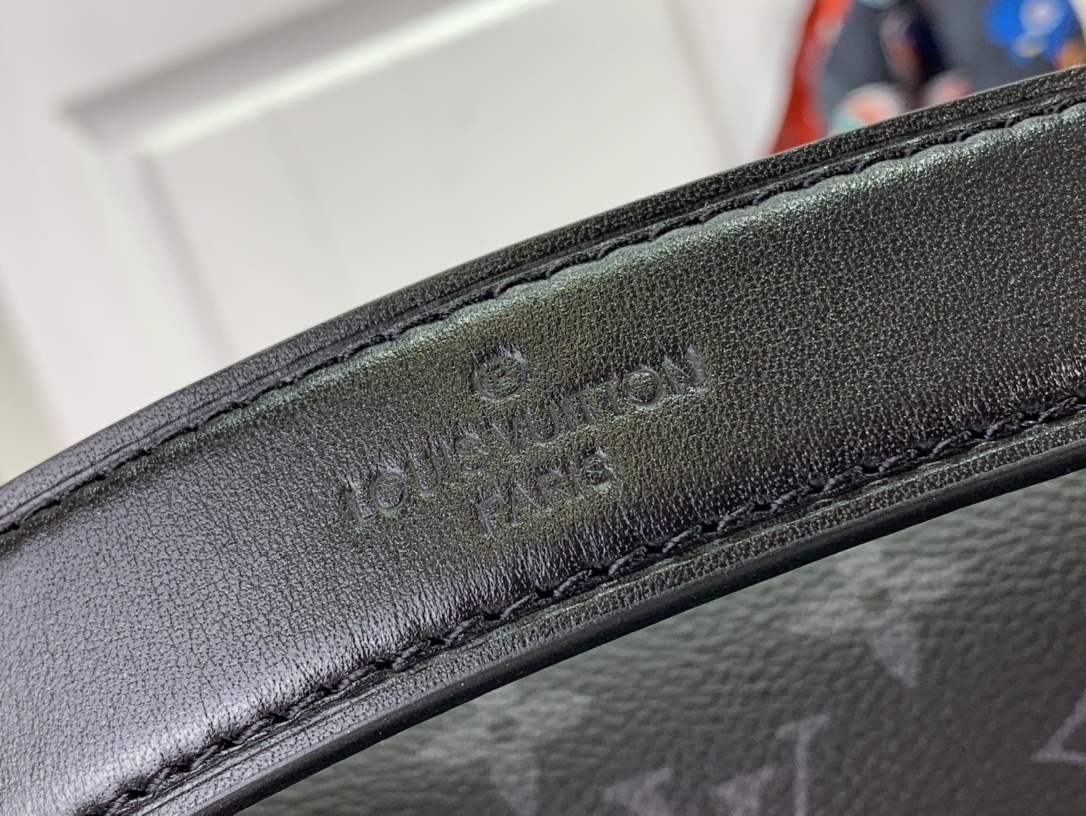 LV Shoulder bag M46358