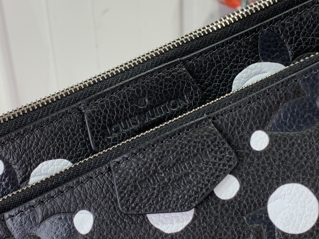 LV Shoulder bag m46410 