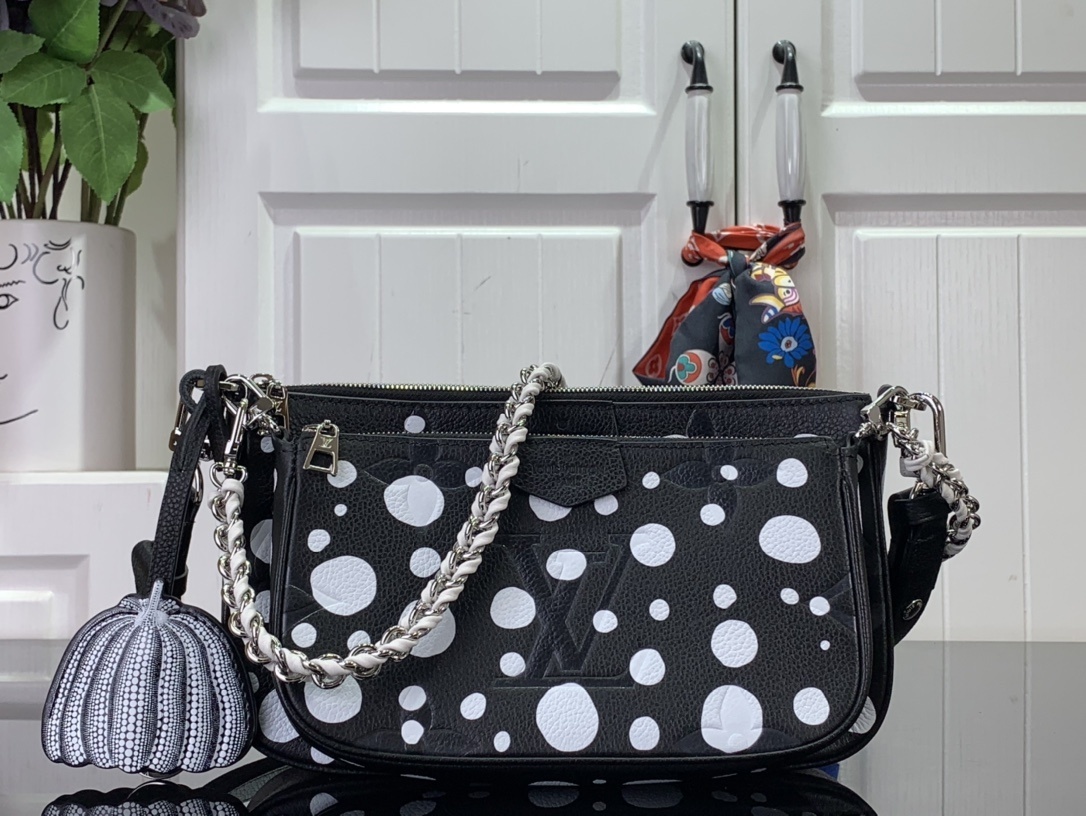 LV Shoulder bag m46410 