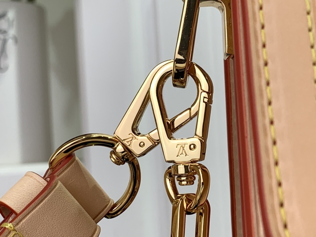 LV Shoulder bag m46432 