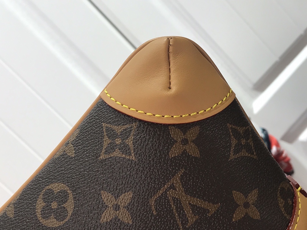 LV Shoulder bag M51143 