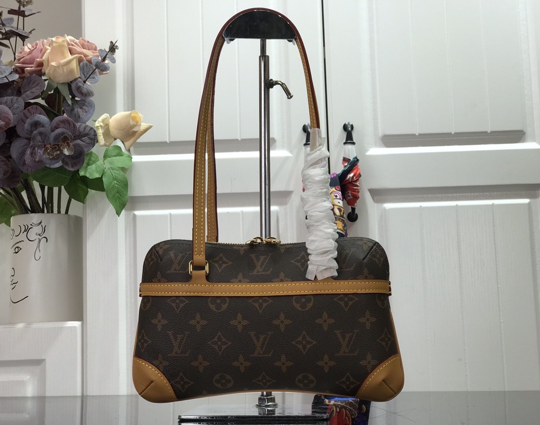 LV Shoulder bag M51143 