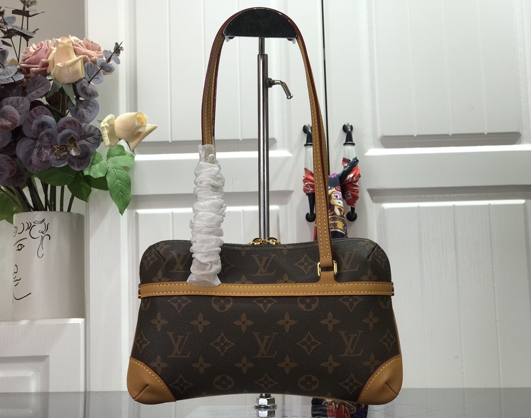 LV Shoulder bag M51143 