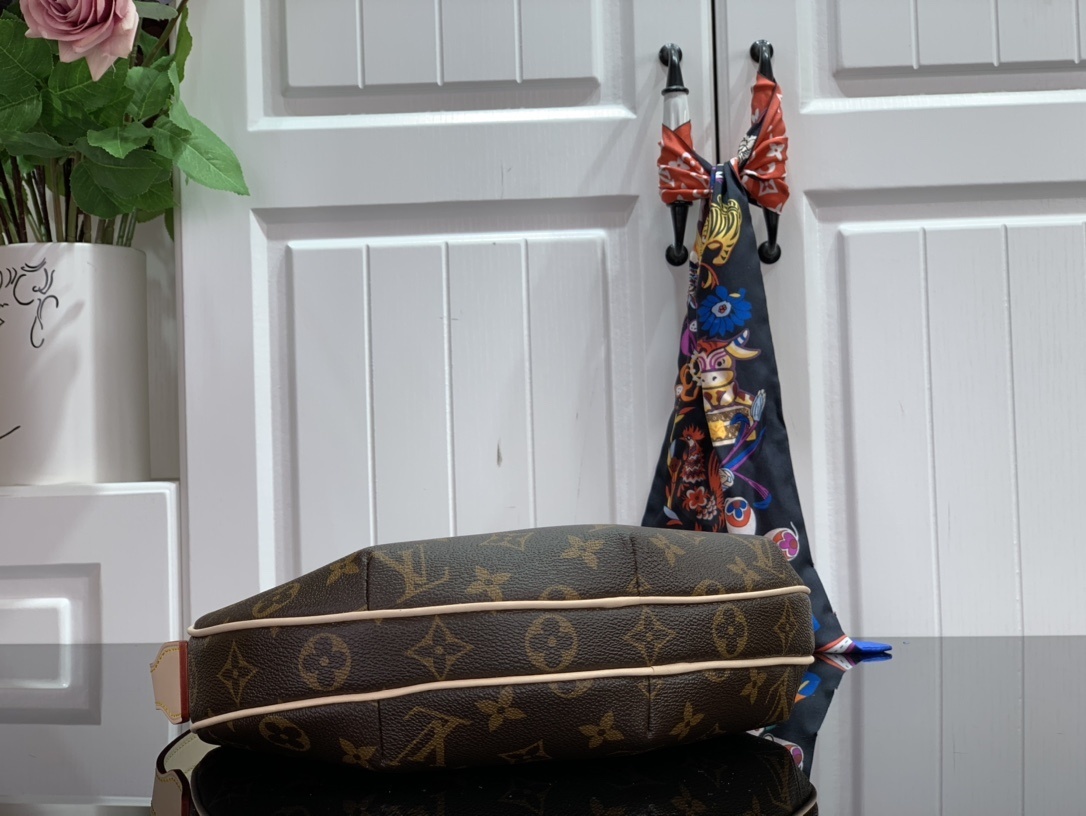 LV Shoulder bag M51511