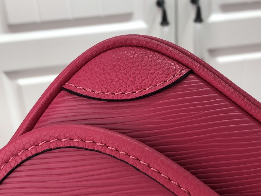 LV Shoulder bag m59386M