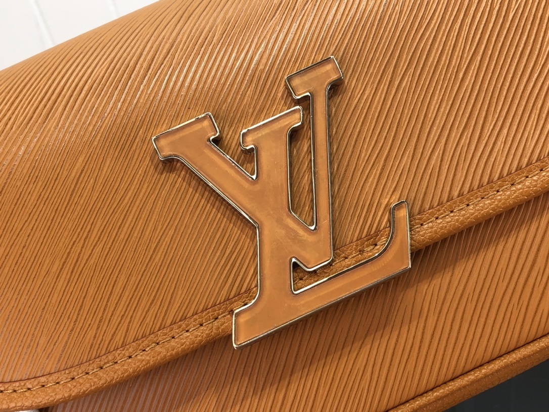 LV Shoulder bag m59386M