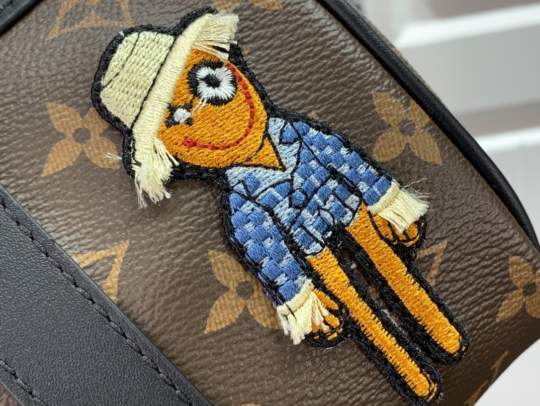 LV Shoulder bag M80201