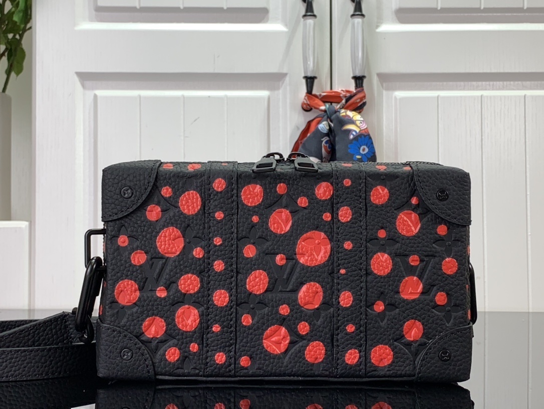 LV Shoulder bag m81776 