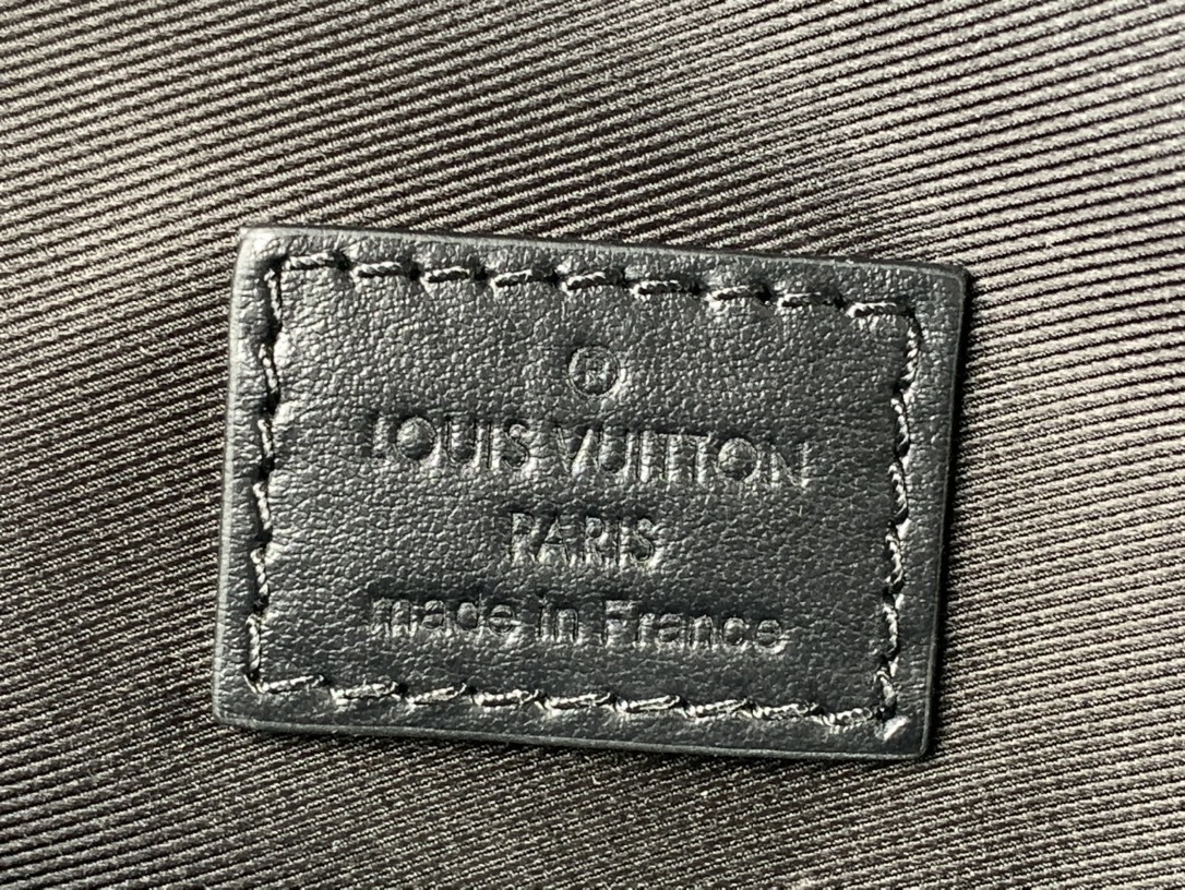 LV Shoulder bag M81783