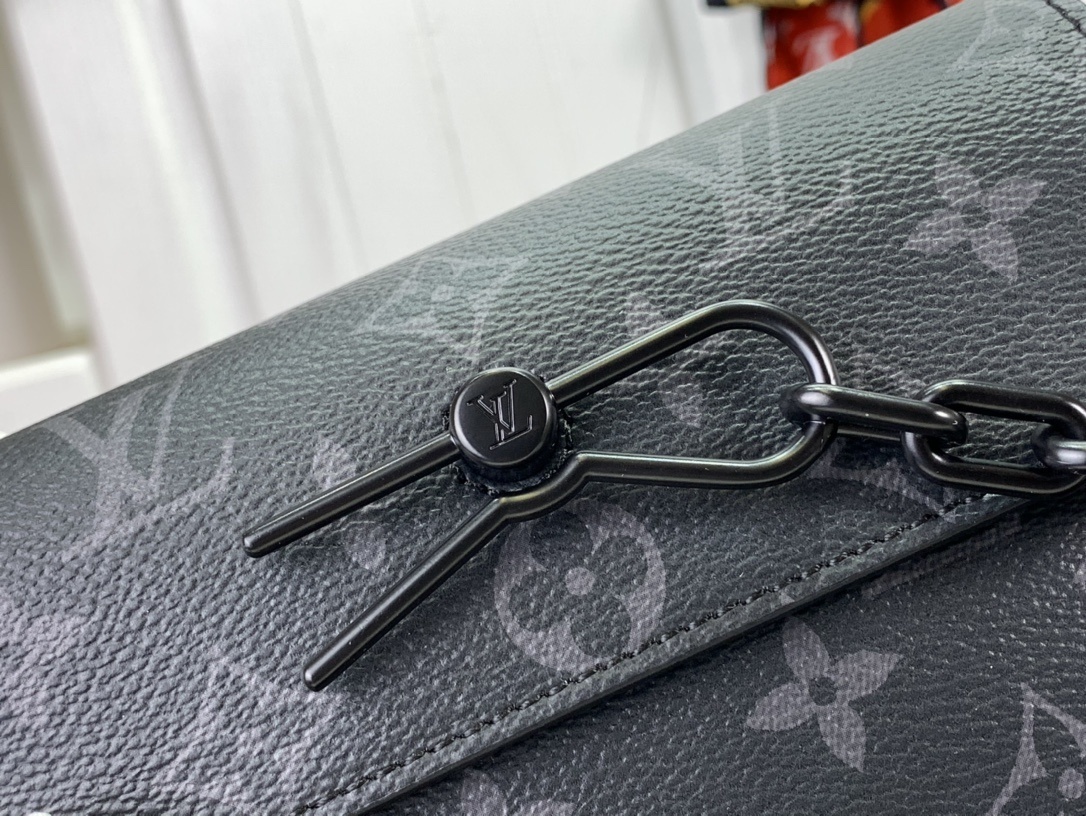 LV Shoulder bag M81783