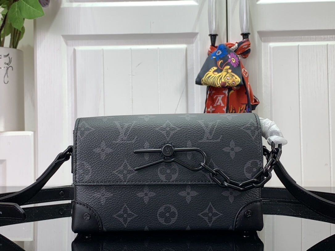 LV Shoulder bag M81783