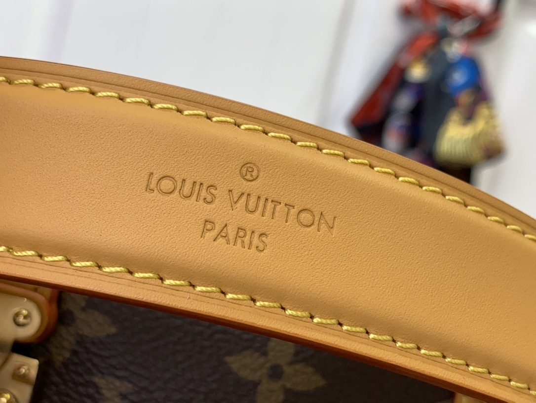 LV Shoulder bag M83018 