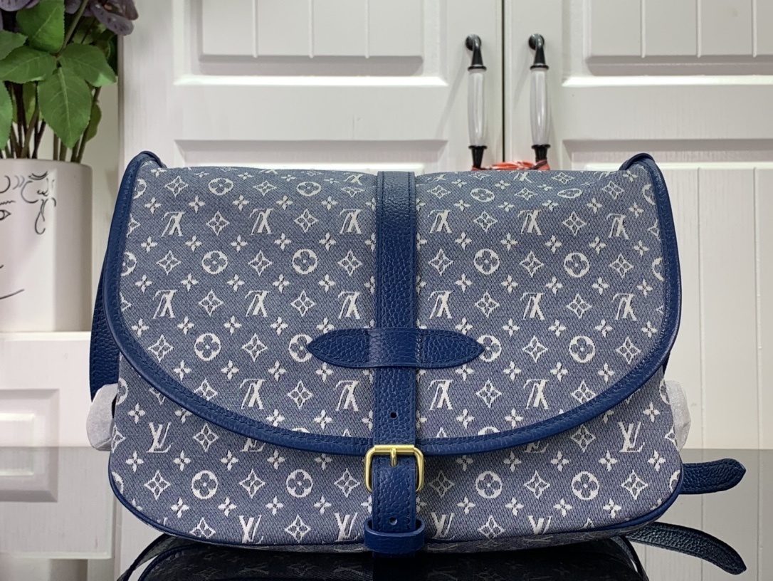LV Shoulder bag M95227