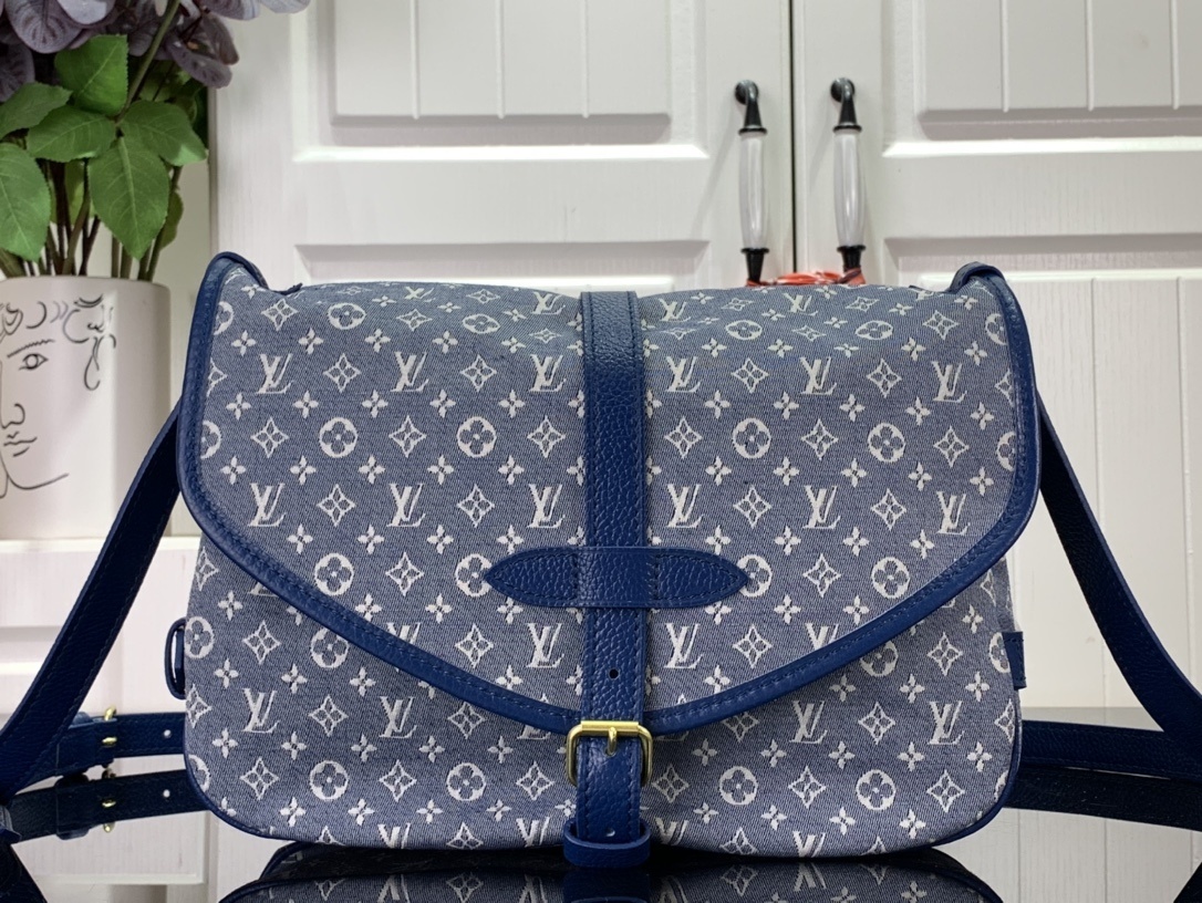 LV Shoulder bag M95227