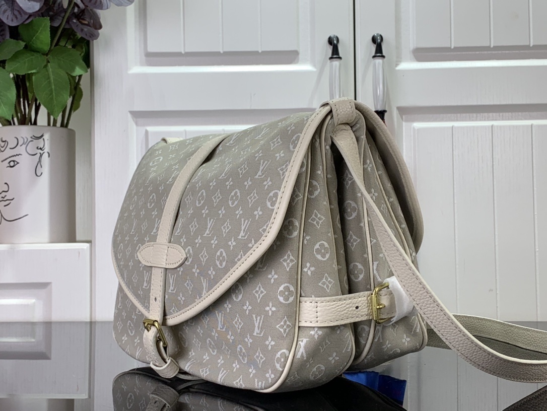 LV Shoulder bag M95227