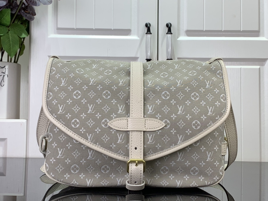 LV Shoulder bag M95227
