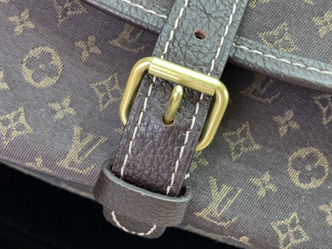LV Shoulder bag M95227
