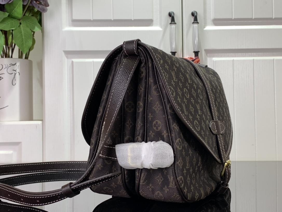 LV Shoulder bag M95227