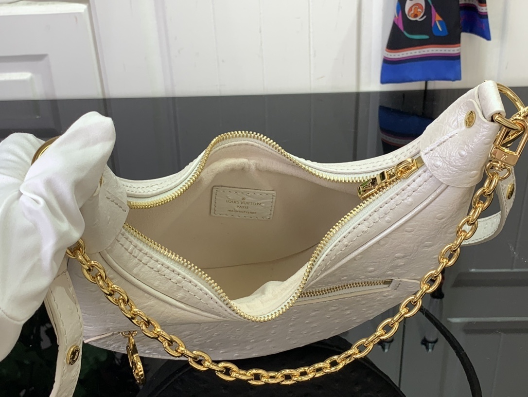 LV Shoulder bag N85900 