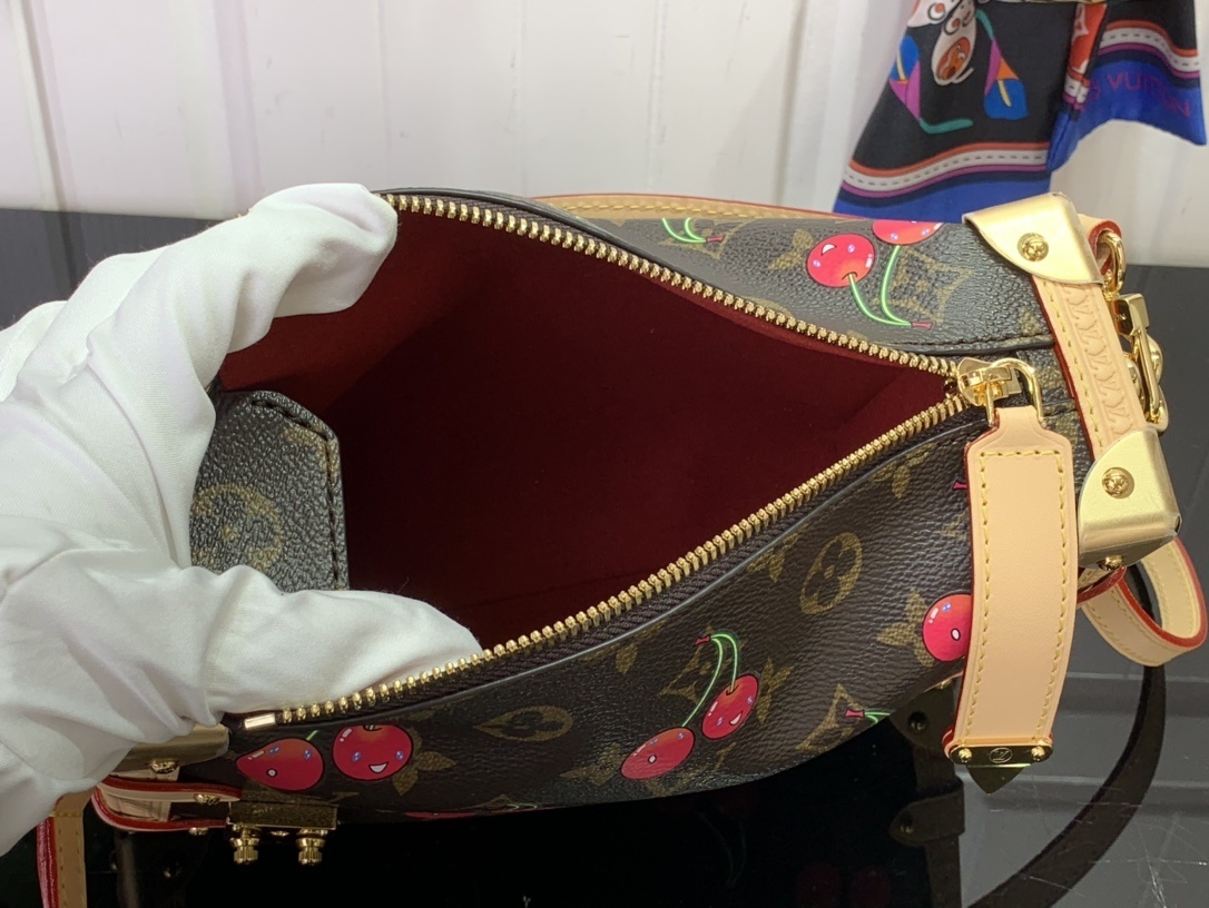 LV SIDE TRUNK M14278