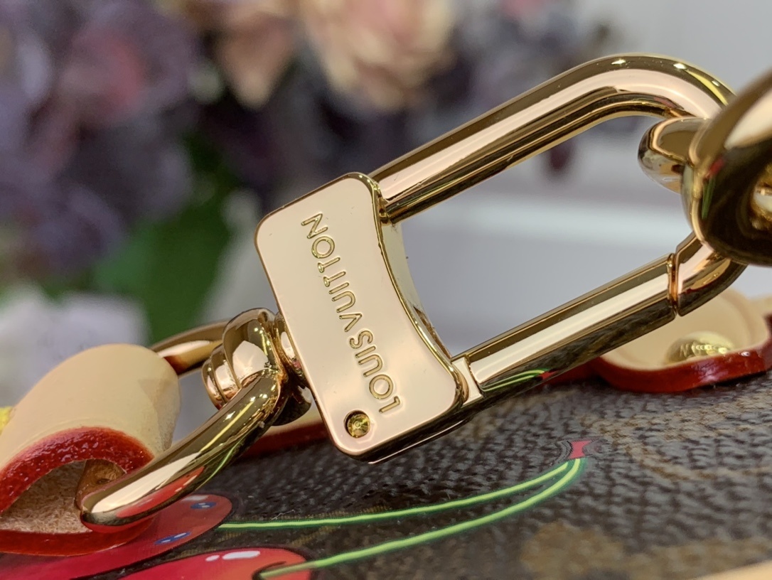 LV SIDE TRUNK M14278