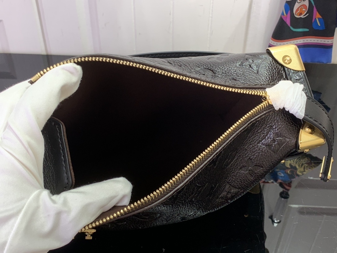 LV SIDE TRUNK  m26304 