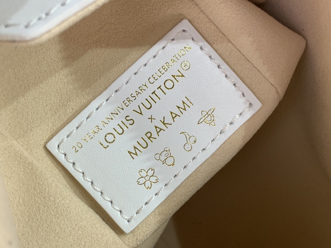 LV SIDE TRUNK M14046