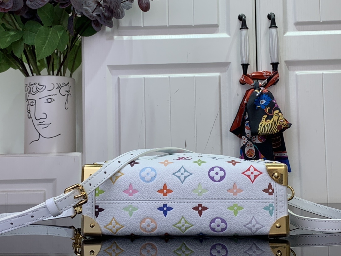 LV SIDE TRUNK M14046