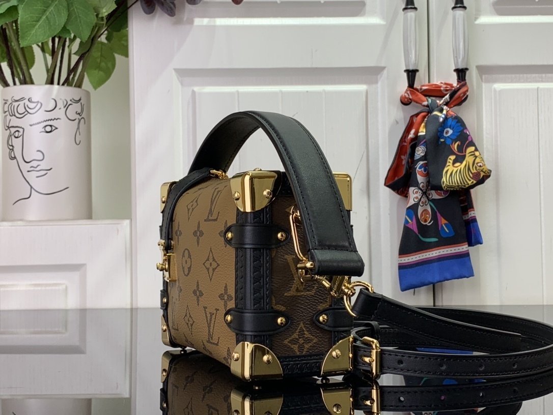 LV side trunk mini M46815