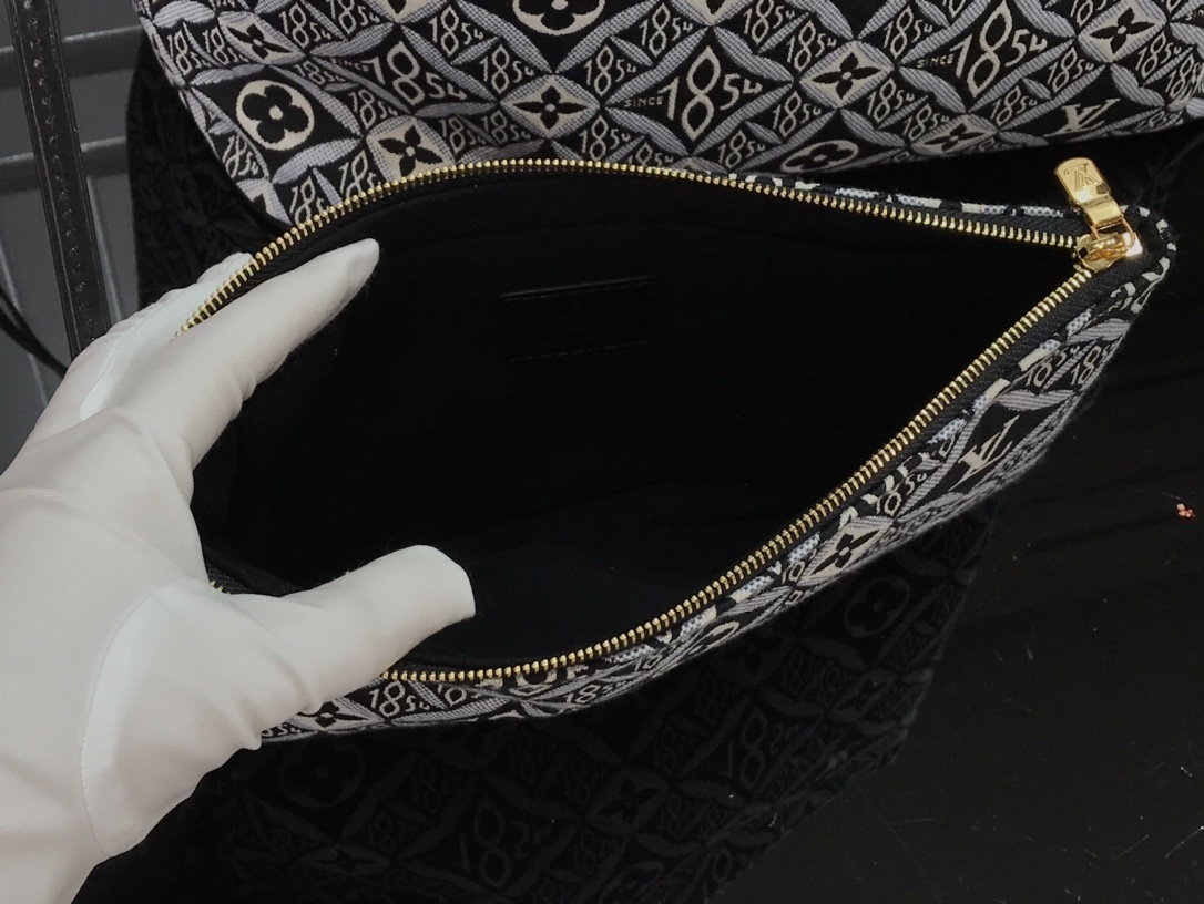 LV SINCE 1854 NEVERFULL MM M57230