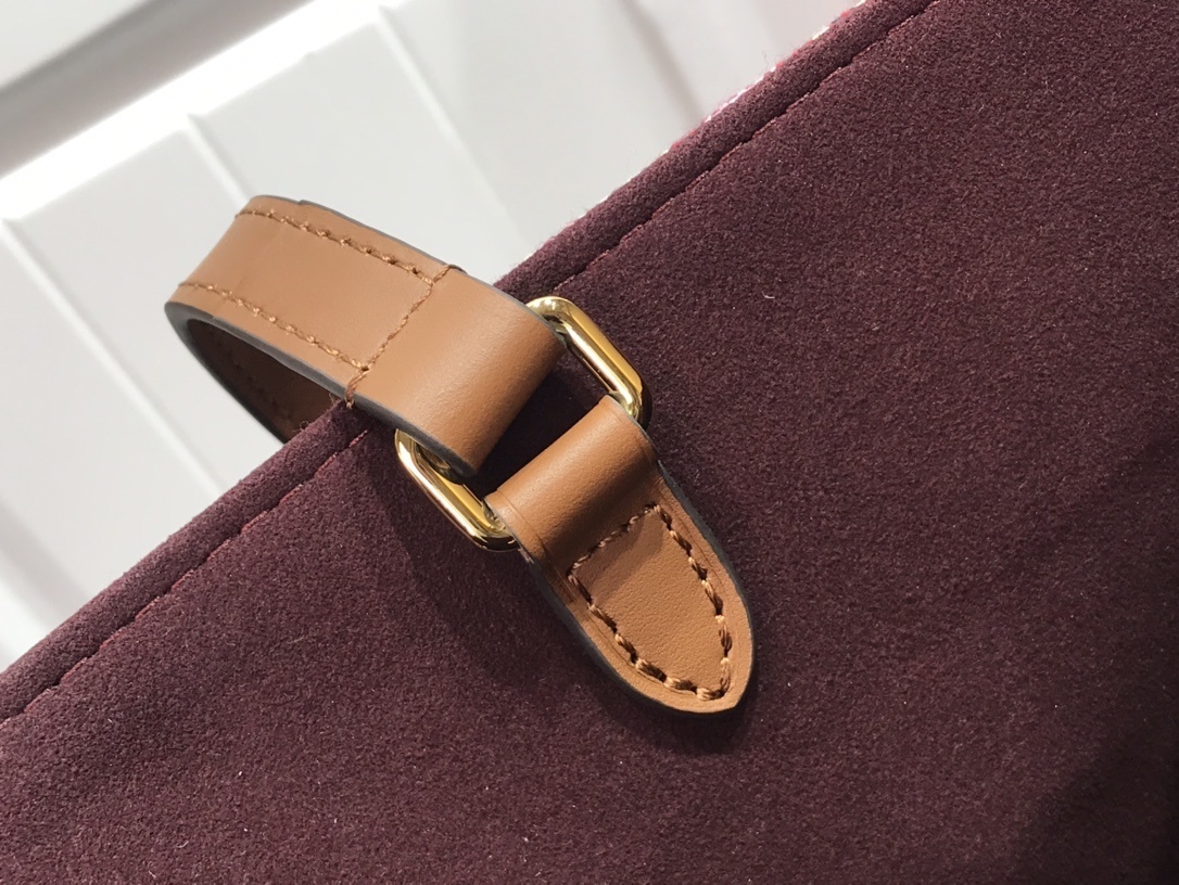 LV SINCE 1854 ONTHEGO GM M57207