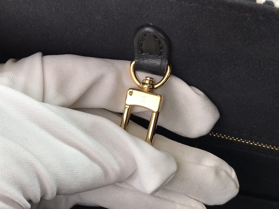 LV SINCE 1854 ONTHEGO GM M57207