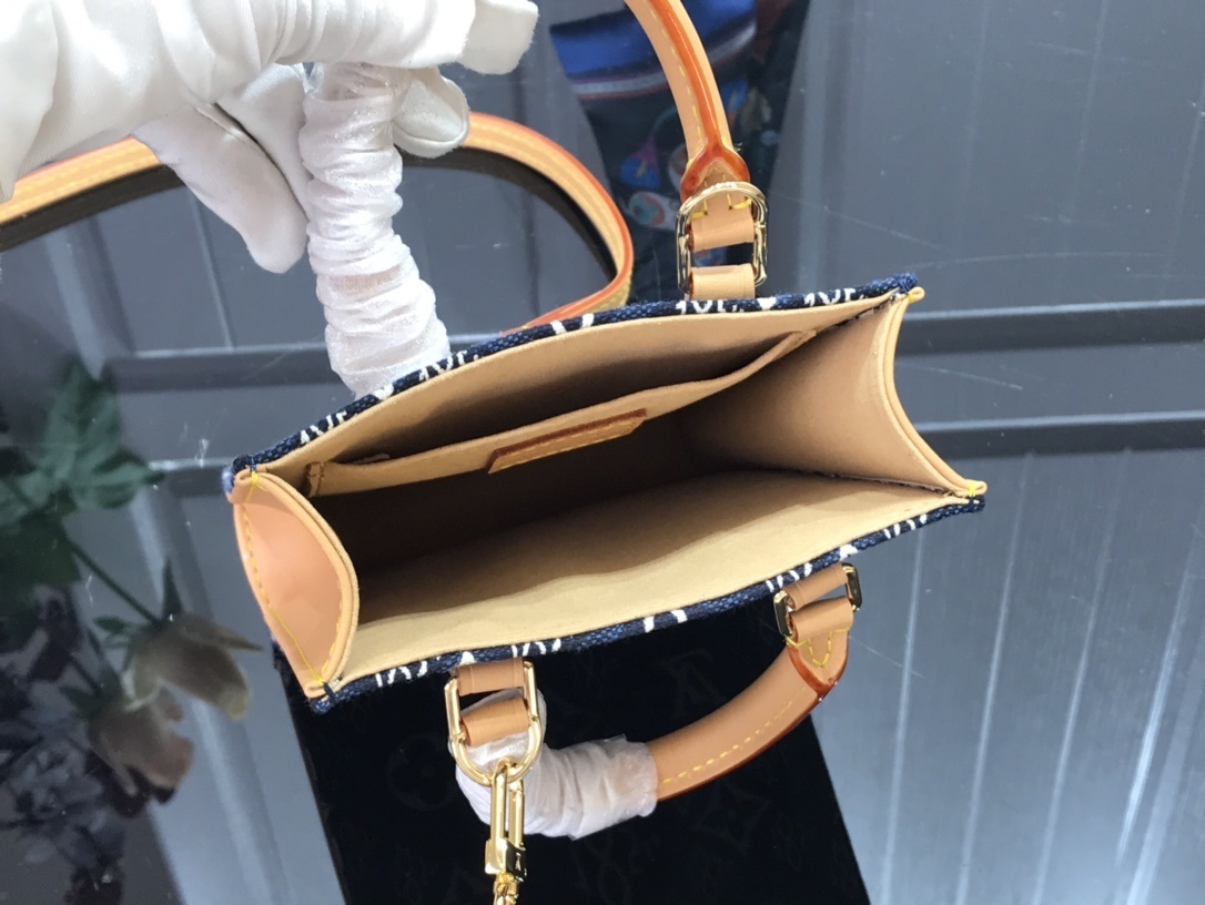 LV SINCE 1854 PETIT SAC PLAT M80288