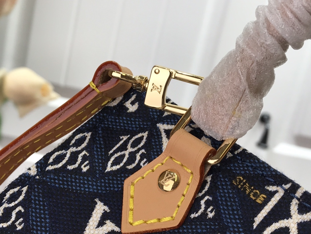 LV SINCE 1854 PETIT SAC PLAT M80288