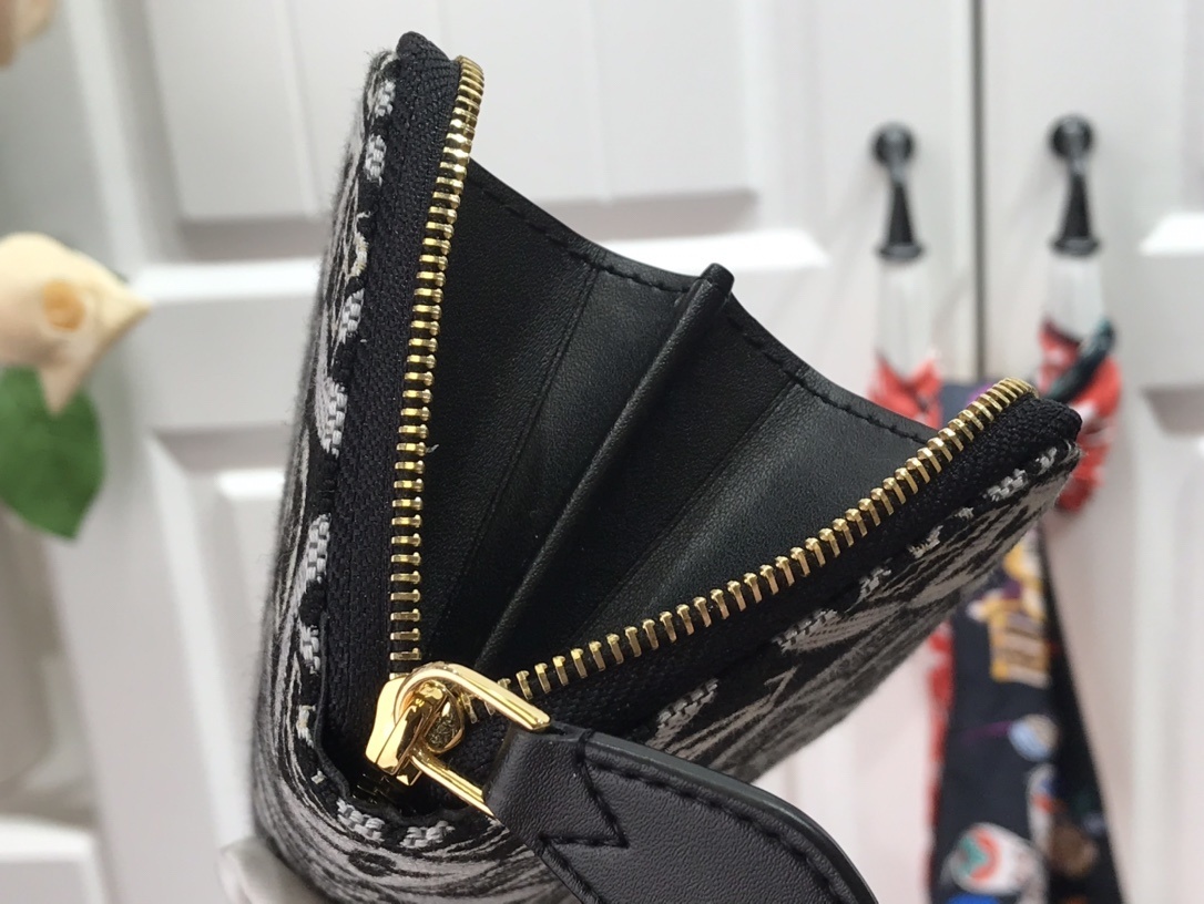 LV SINCE 1854 ZIPPY COIN PURSE M69997 