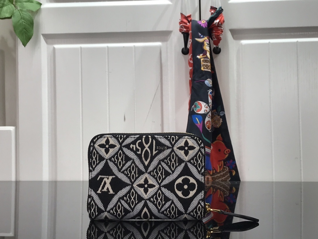 LV SINCE 1854 ZIPPY COIN PURSE M69997 