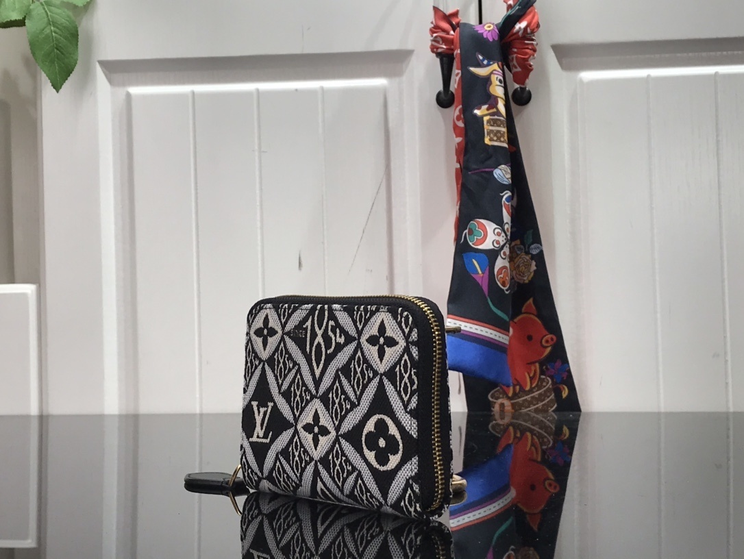 LV SINCE 1854 ZIPPY COIN PURSE M69997 