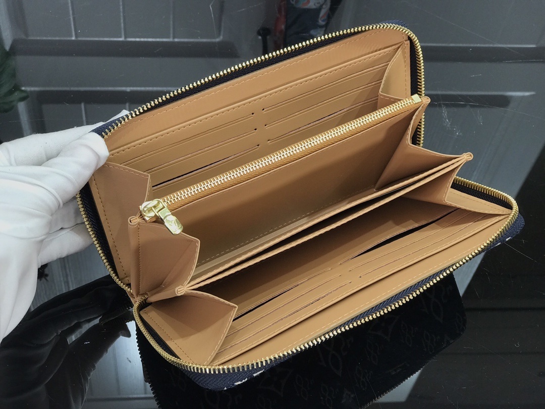 LV SINCE 1854 ZIPPY wallet M69994