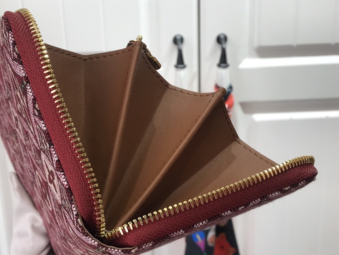 LV SINCE 1854 ZIPPY wallet M69994