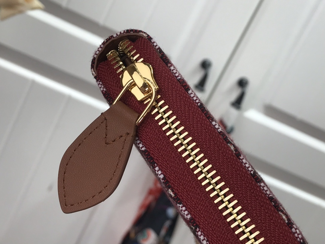 LV SINCE 1854 ZIPPY wallet M69994