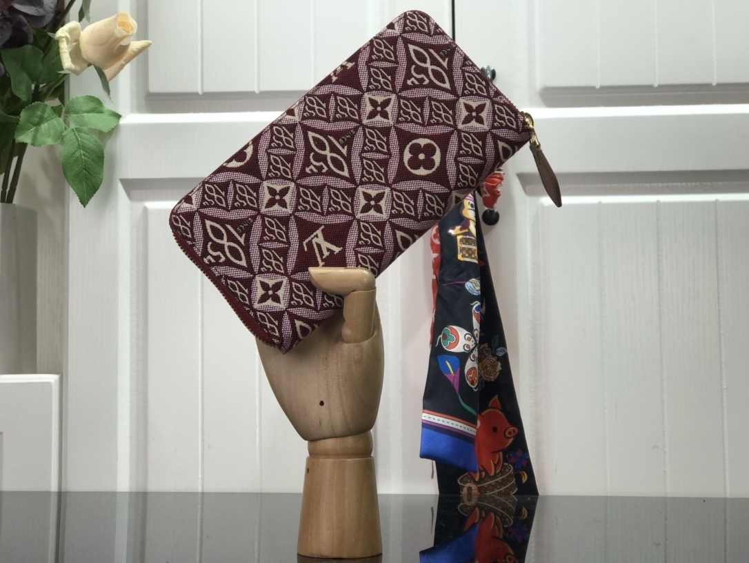 LV SINCE 1854 ZIPPY wallet M69994