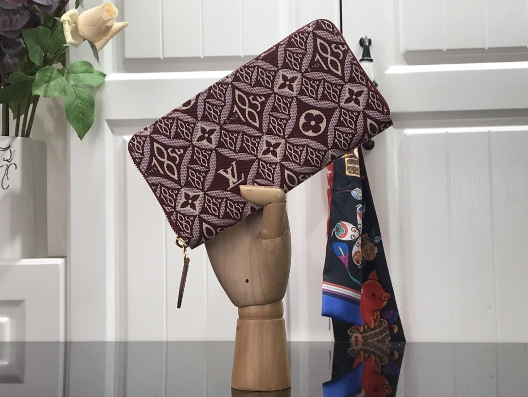 LV SINCE 1854 ZIPPY wallet M69994