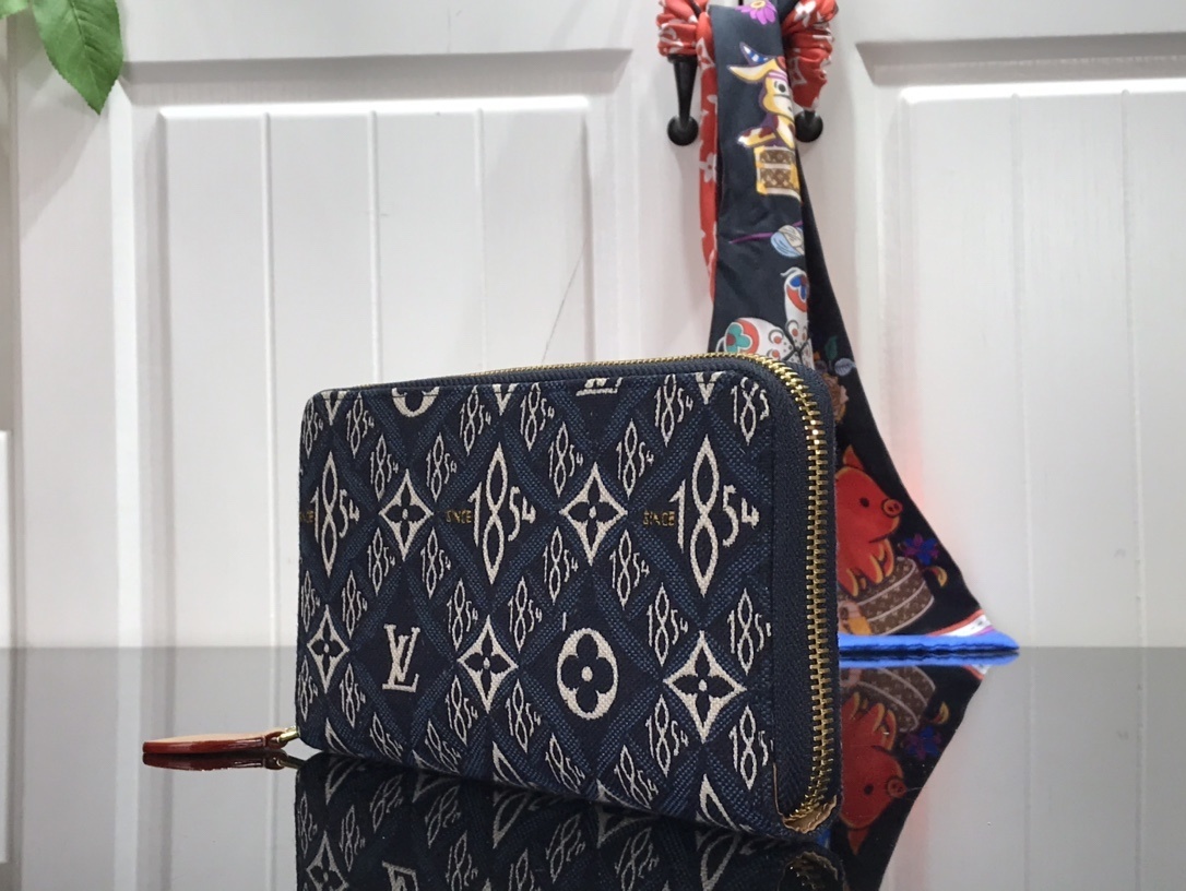 LV SINCE 1854 ZIPPY wallet M69994
